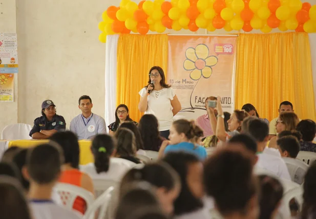 Palestra da Prefeitura de Altos sobre exploração infantil