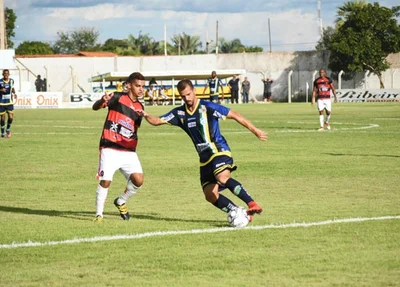 Partida entre Altos e Moto Club