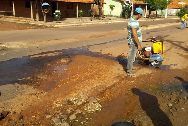 Operação tapa-buracos é iniciada na cidade de Miguel Alves
