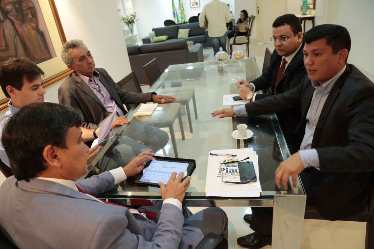 Prefeito Rubens Vieira se reúne com o governador Wellington Dias