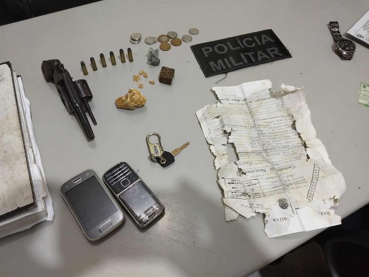 Material apreendido pela Polícia Militar 