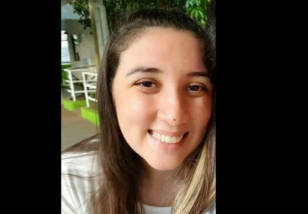  Janaína Gonçalves morreu após convulsão e parada cardíaca em prédio comercial 