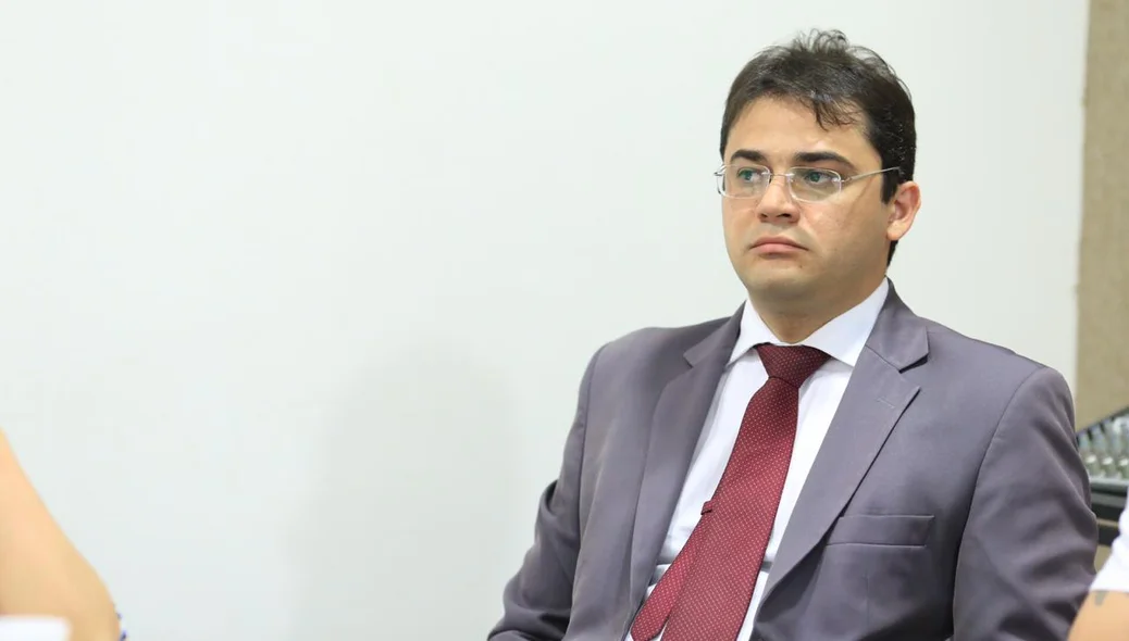 Advogado dos taxistas de Teresina, Rafael Machado