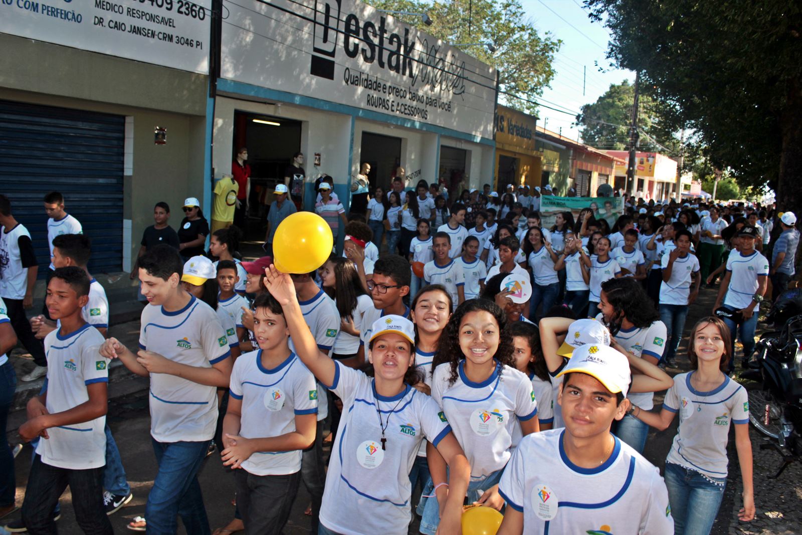 Caminhada no Dia do Combate à Exploração de Crianças em Altos