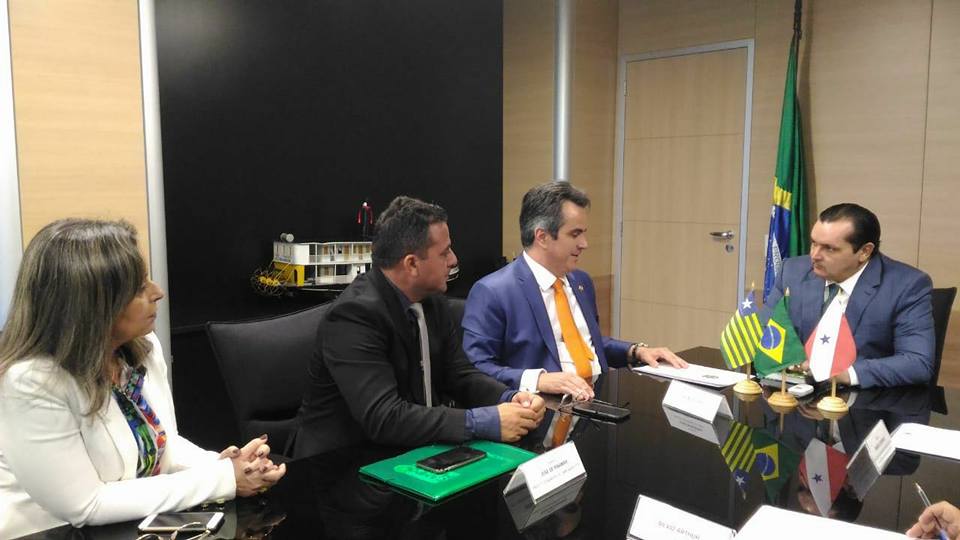 Reunião entre prefeito e vice de Campo Maior com Ciro Nogueira e ministro da Integração