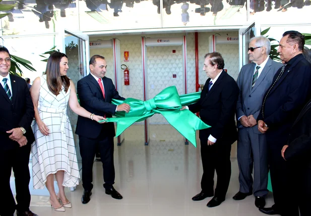 Erivan Lopes inaugura novo fórum da Comarca de Parnaíba