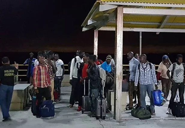 Barco com imigrantes é resgatado no Maranhão