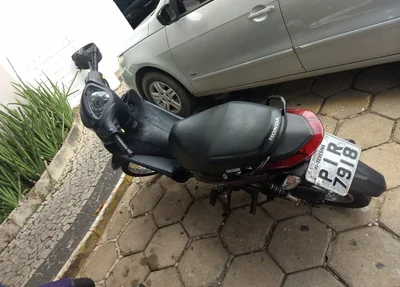 Moto apreendida com o casal de menores