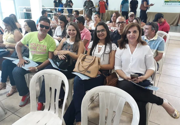 Prefeitura de Cocal participa do Encontro Intersetorial do Programa Bolsa Família