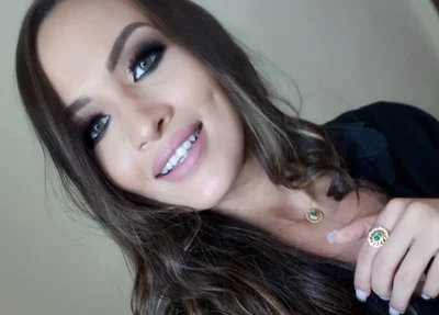 Cyntia Nava Raposo