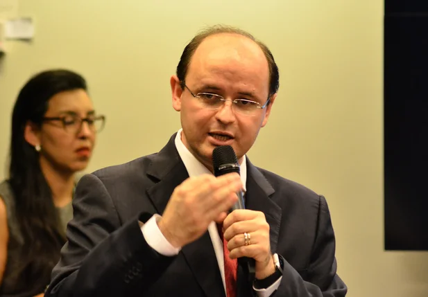 Rossieli Soares 