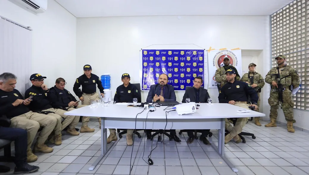 Coletiva da Polícia Rodoviária Federal sobre a operação Estanque