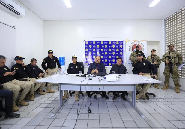 Coletiva da Polícia Rodoviária Federal sobre a operação Estanque