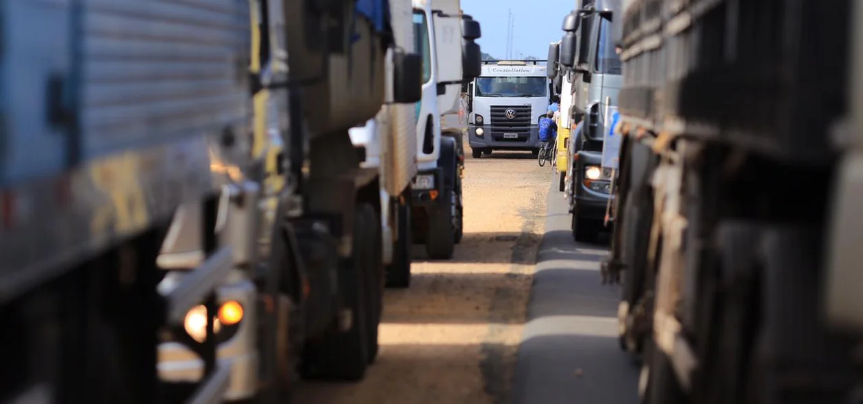 Manifestação dos caminhoneiros na BR 316