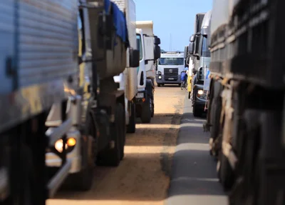 Manifestação dos caminhoneiros na BR 316