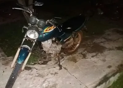Moto da vítima depredada pelo acusado 
