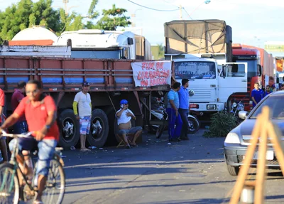 Manifestação dos caminhoneiros em Teresina