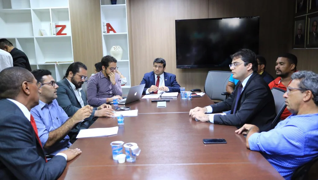 Reunião sobre a Uber na Câmara Municipal de Teresina 