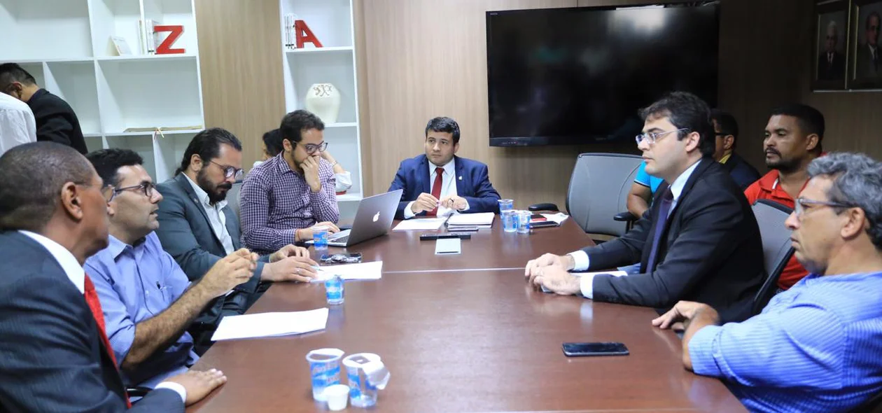 Reunião sobre a Uber na Câmara Municipal de Teresina 