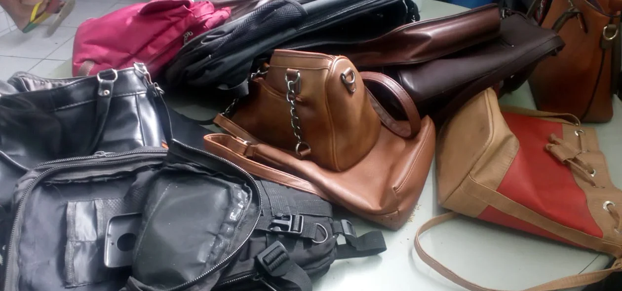 14 Bolsas roubadas
