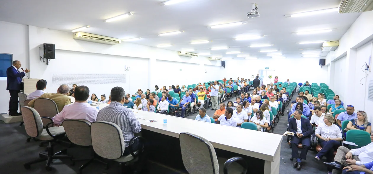 Dr. Pessoa em seu pronunciamento