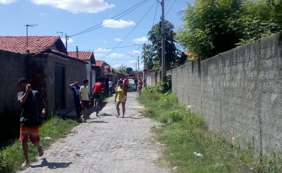 Rua onde os elementos foram presos 