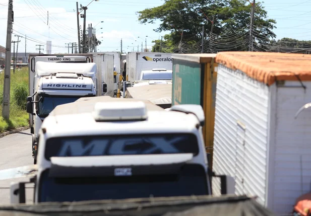 Motoristas de caminhão na BR 316
