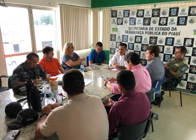Secretaria de Segurança faz reunião para discutir estratégias para gerenciar a crise de abastecimento no estado