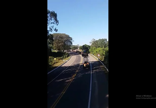Agricultor faz manifestação no Rio Grande do Sul 