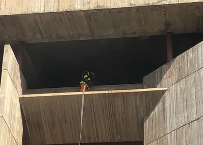 Bombeiro trabalhando no TJ-PI