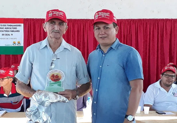 Rubens Vieira homenageia trabalhadores rurais
