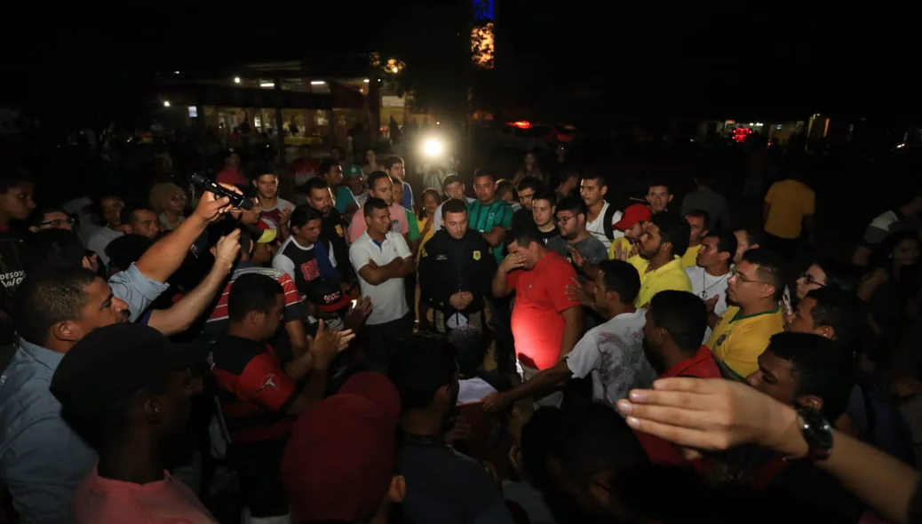 Manifestantes deixam Terminal do Petróleo em Teresina 