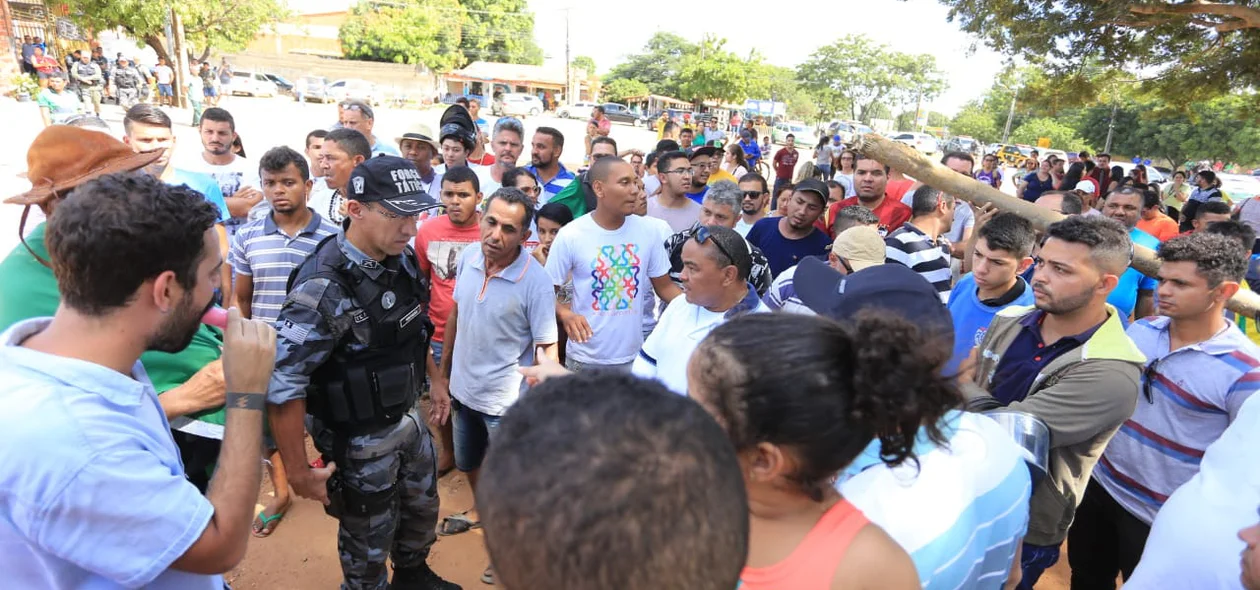 Manifestantes na greve dos caminhoneiros