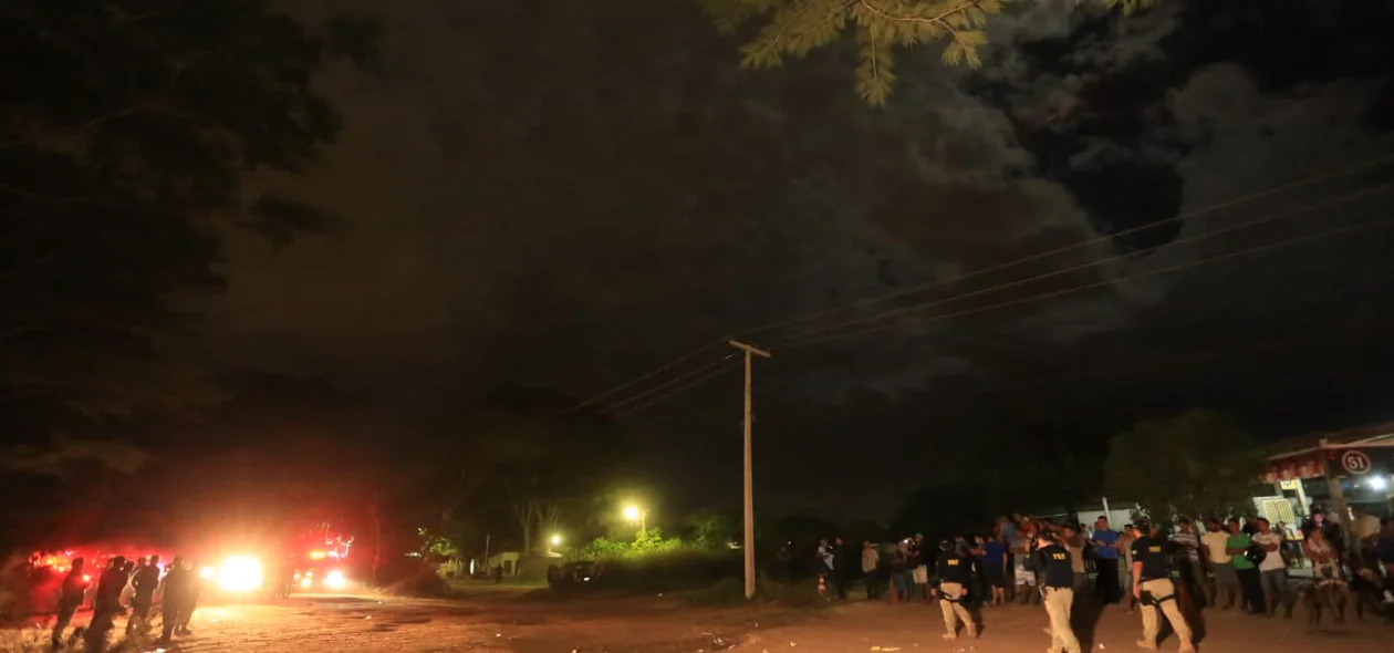 Polícia Rodoviária Federal conseguiu convencer manifestantes a deixar o terminal
