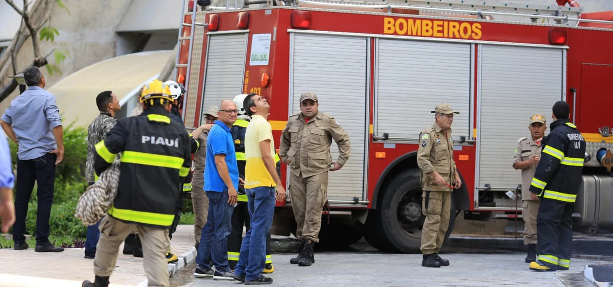 Equipes do Corpo de Bombeiros 