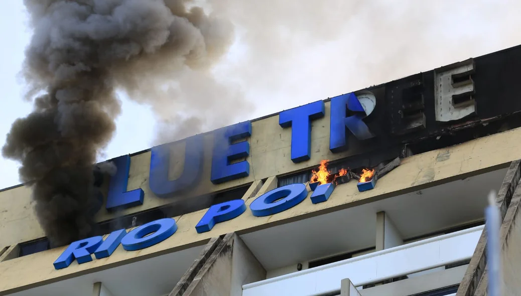 Incêndio no Rio Poty Hotel em Teresina