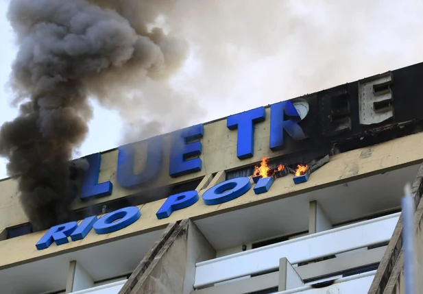 Incêndio no Rio Poty Hotel em Teresina