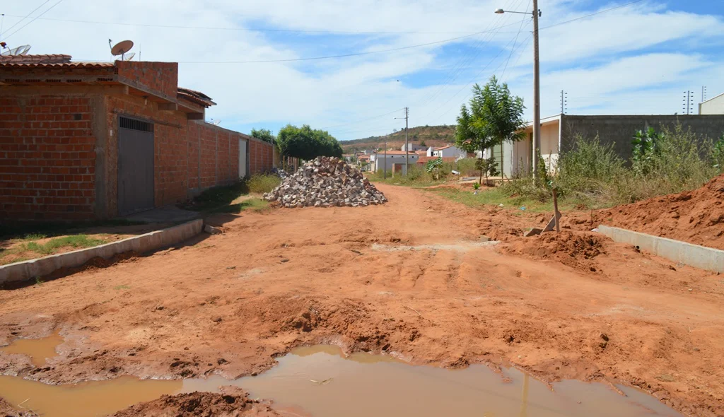 Avenida Antônio Viana seria uma das contempladas com o calçamento