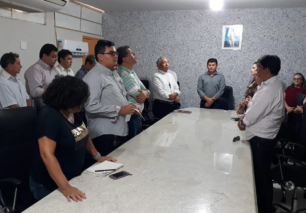 Bispo de Parnaíba realiza visita missionária à Cocal