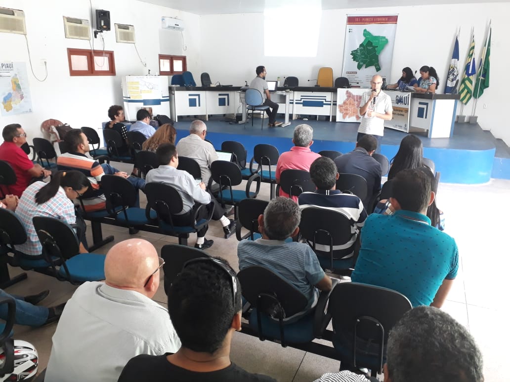O conselho discute estratégias e planejamento para o desenvolvimento da região