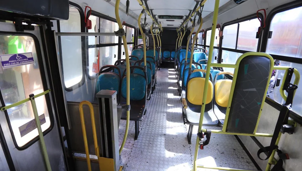 Ônibus estão vazios por conta de greve em Teresina