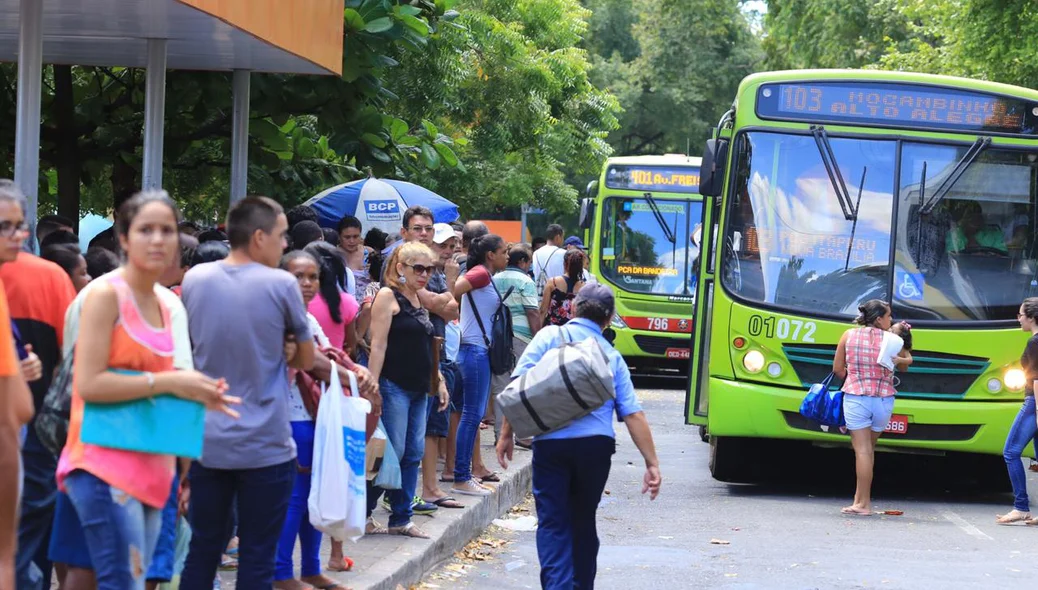 Ônibus no centro de Teresina