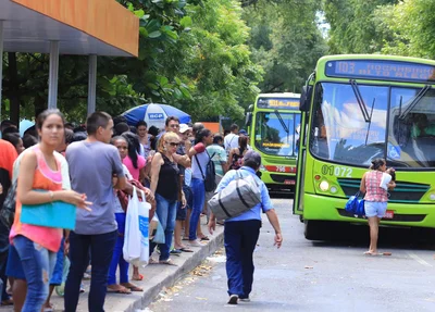 Ônibus no centro de Teresina