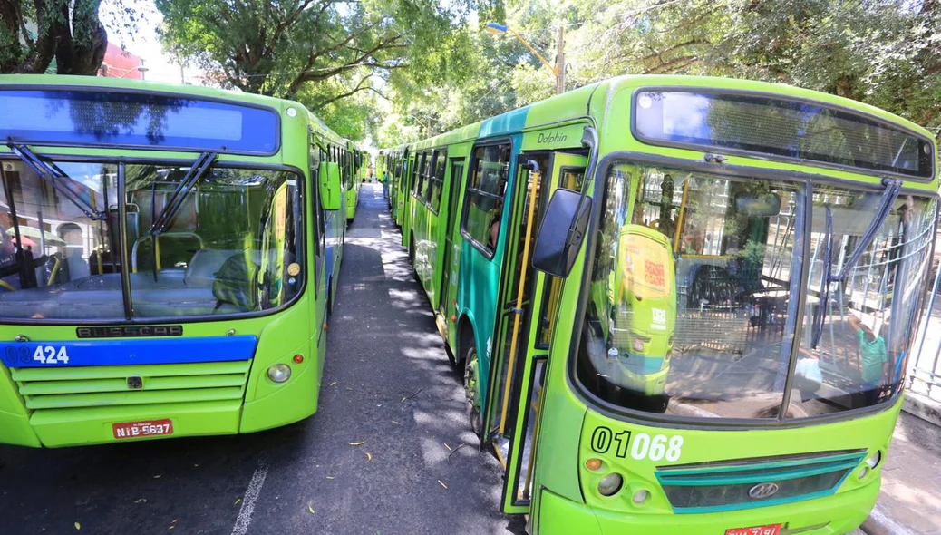 Paralisação dos motoristas e cobradores de ônibus em Teresina