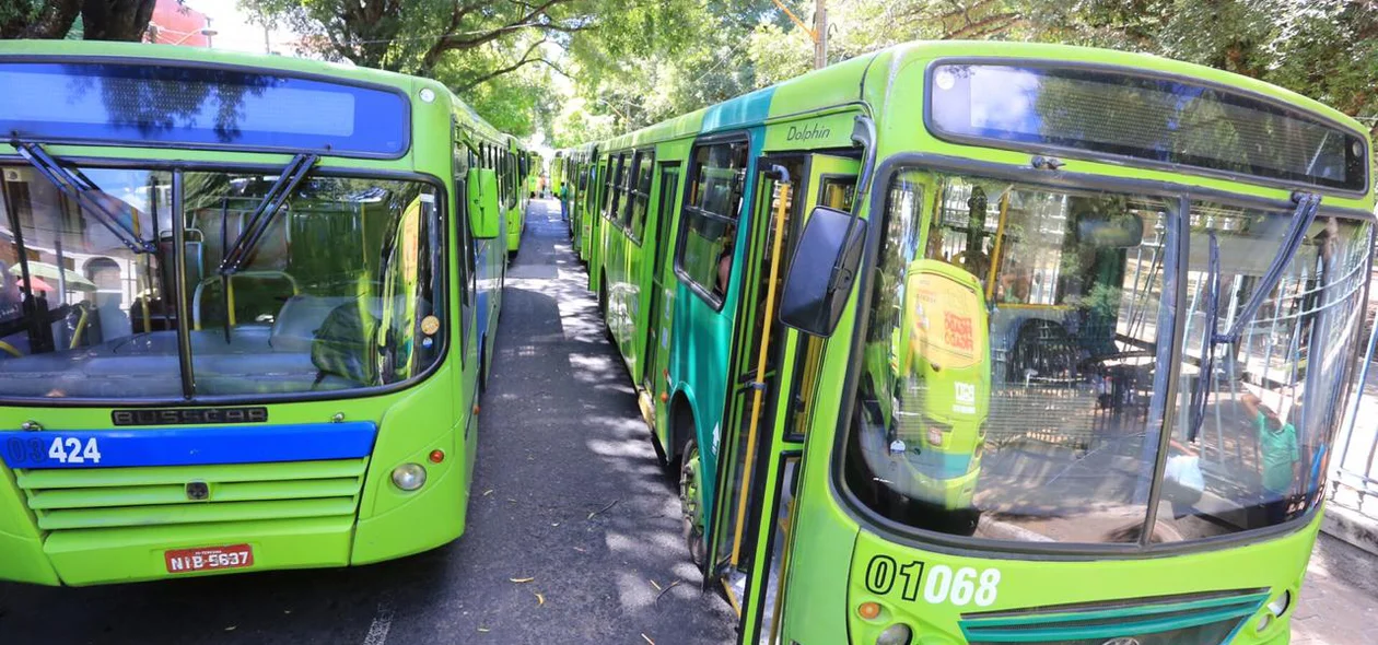 Paralisação dos motoristas e cobradores de ônibus em Teresina