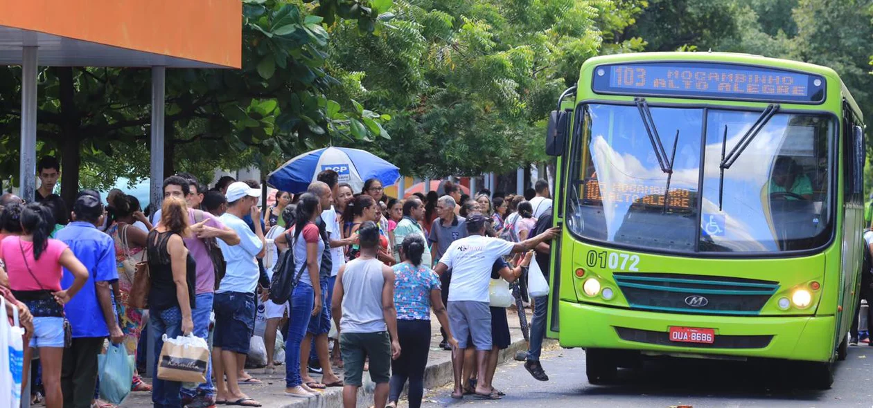 Passageiros do transporte coletivo de Teresina