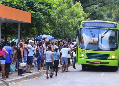 Passageiros do transporte coletivo de Teresina