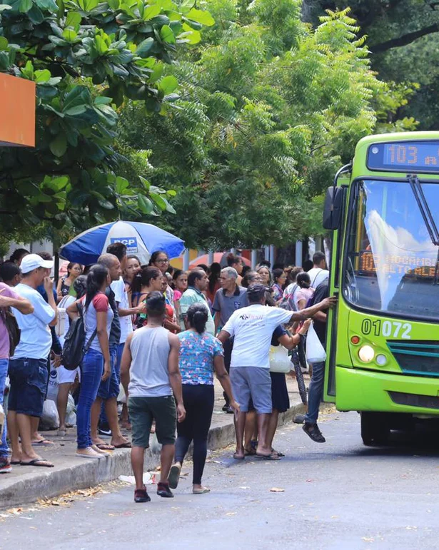 Passageiros do transporte coletivo de Teresina