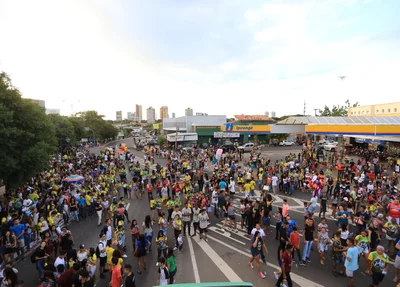 A marcha teve como tema a paz