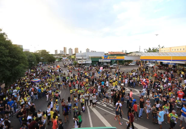 A marcha teve como tema a paz